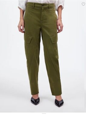 Madewell Petite Barrel-Leg Utility Pant in Garment-Dyed Twill Olive Green Sz P4